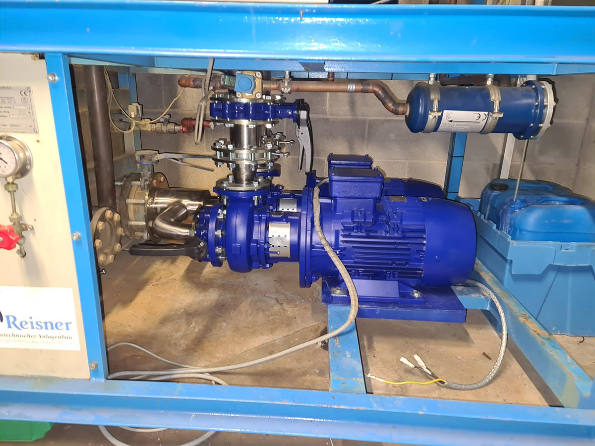 Image featuring pump systems installed by Dura Pump at a plastic moulding company.