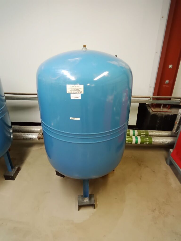 400 Litre Pressure Vessel Replacement for Data Centre